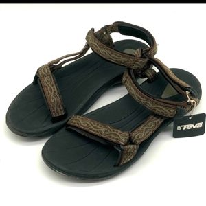 Women’s Teva sandals 10.5